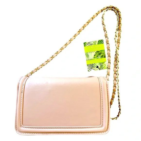 NEW NWT Small Pleated Crossbody Bag in Blush/Gold
Badgley Mischka Collection - Picture 6 of 12